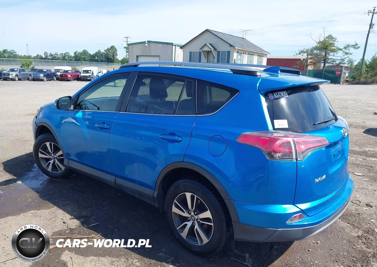 2017 Toyota Rav4 Xle VIN:JTMWFREVXHD107899 - 3