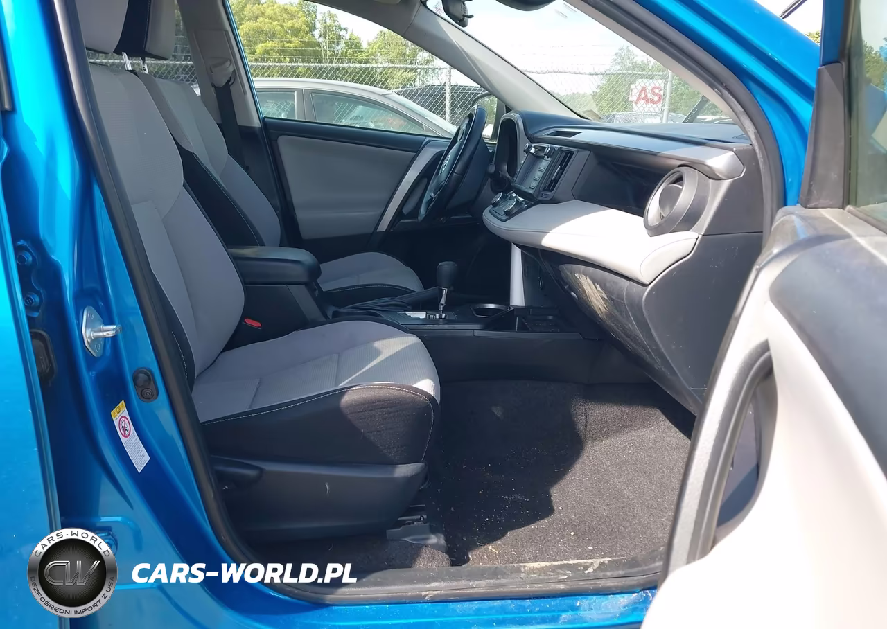 2017 Toyota Rav4 Xle VIN:JTMWFREVXHD107899 - 5