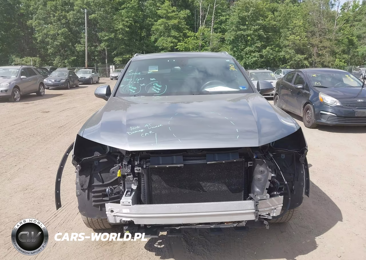 2018 Audi Q7 2.0T Premium VIN:WA1LHBF70JD016385 - 12