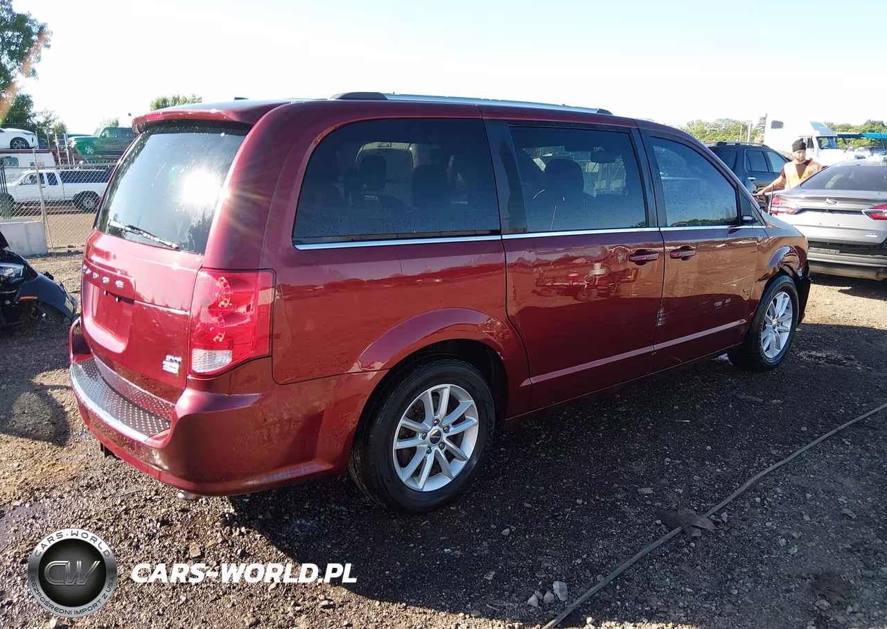 2019 Dodge Grand Caravan Sxt VIN:2C4RDGCG7KR693753 - 4