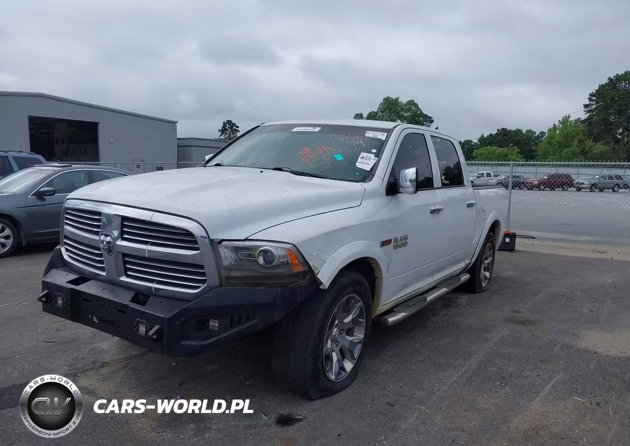 2015 Ram 1500 Laramie VIN:1C6RR6NMXFS578056 - 2