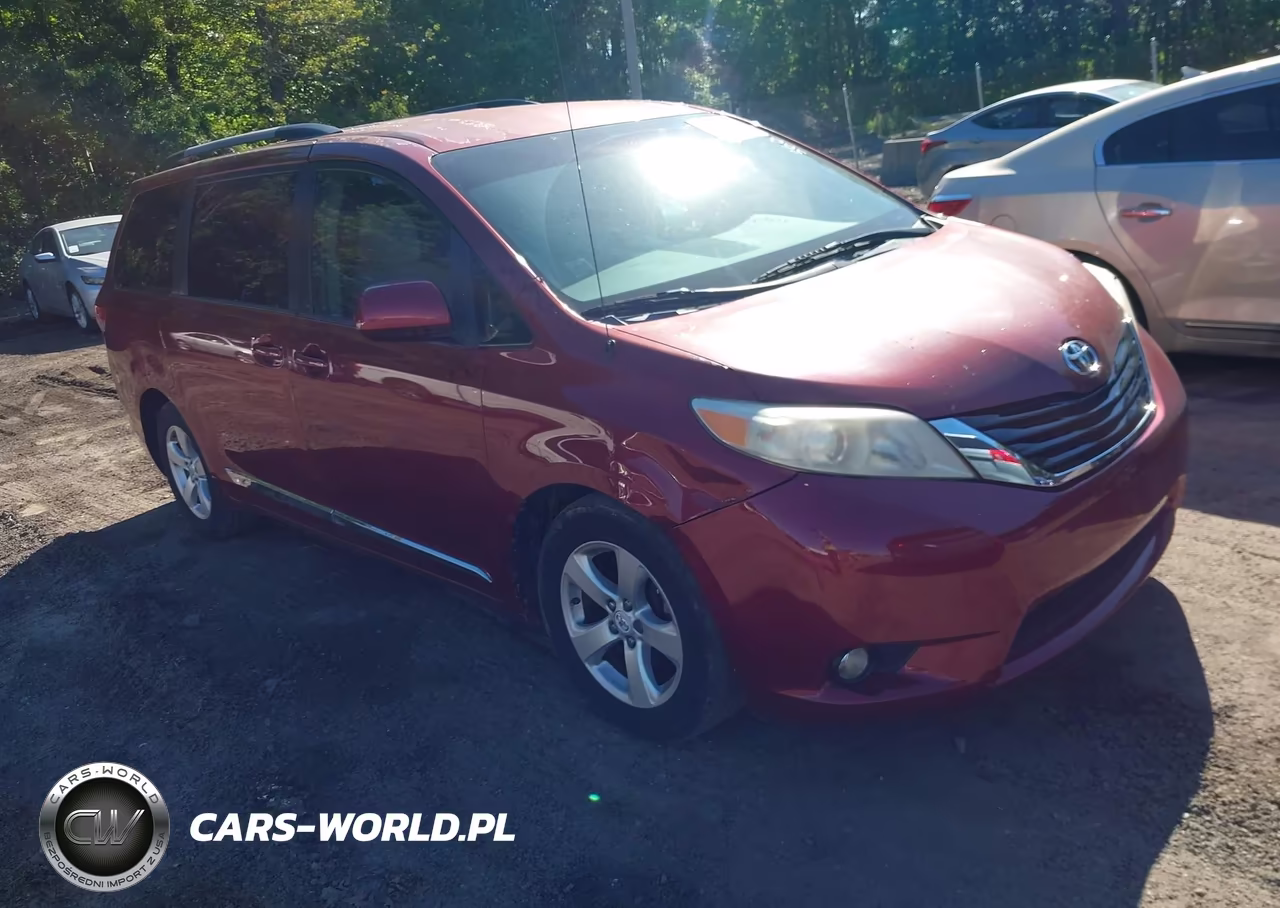 2011 Toyota Sienna Le V6
