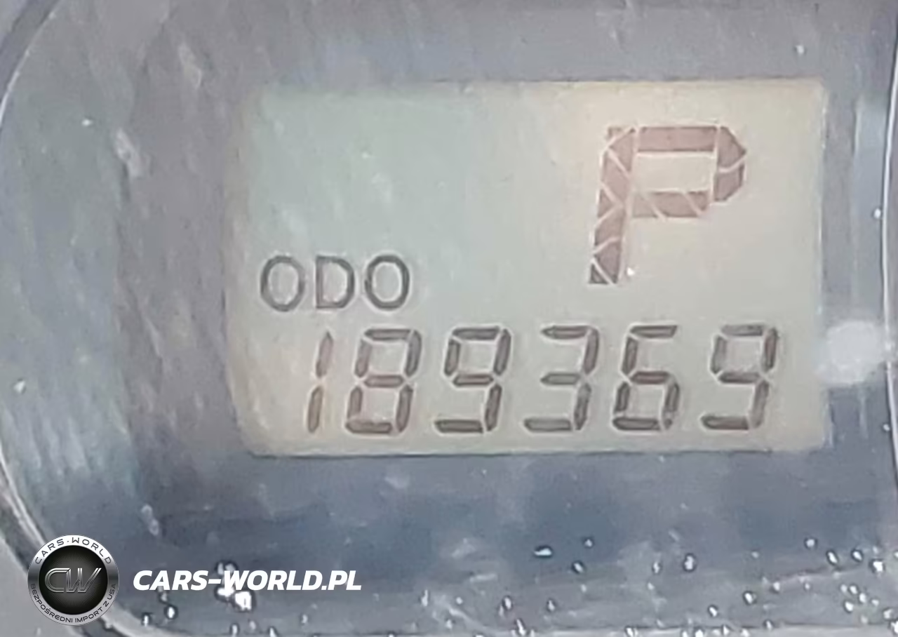 2011 Toyota Sienna Le V6 VIN:5TDKK3DC6BS143057 - 15