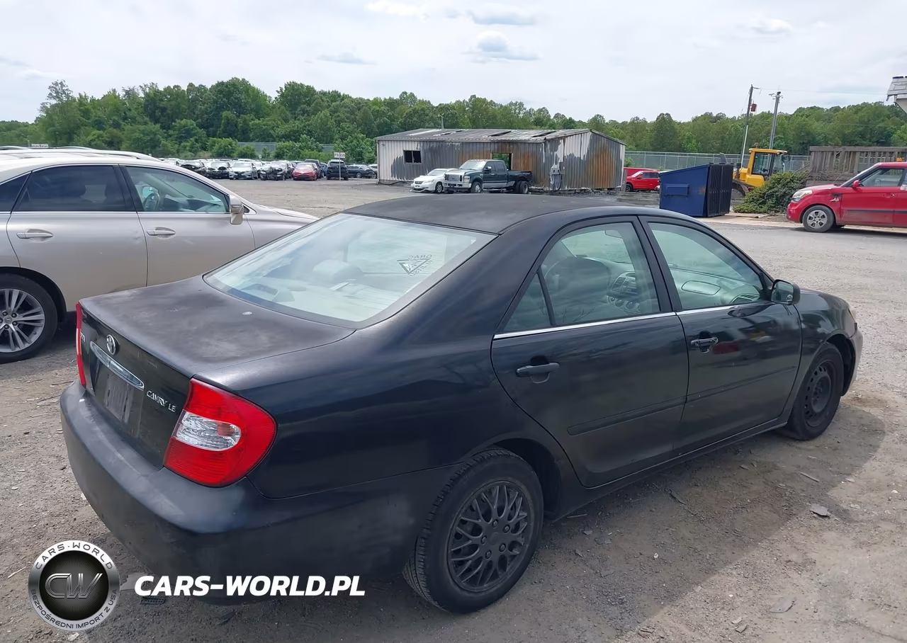2003 Toyota Camry Le VIN:4T1BE32K23U260385 - 4