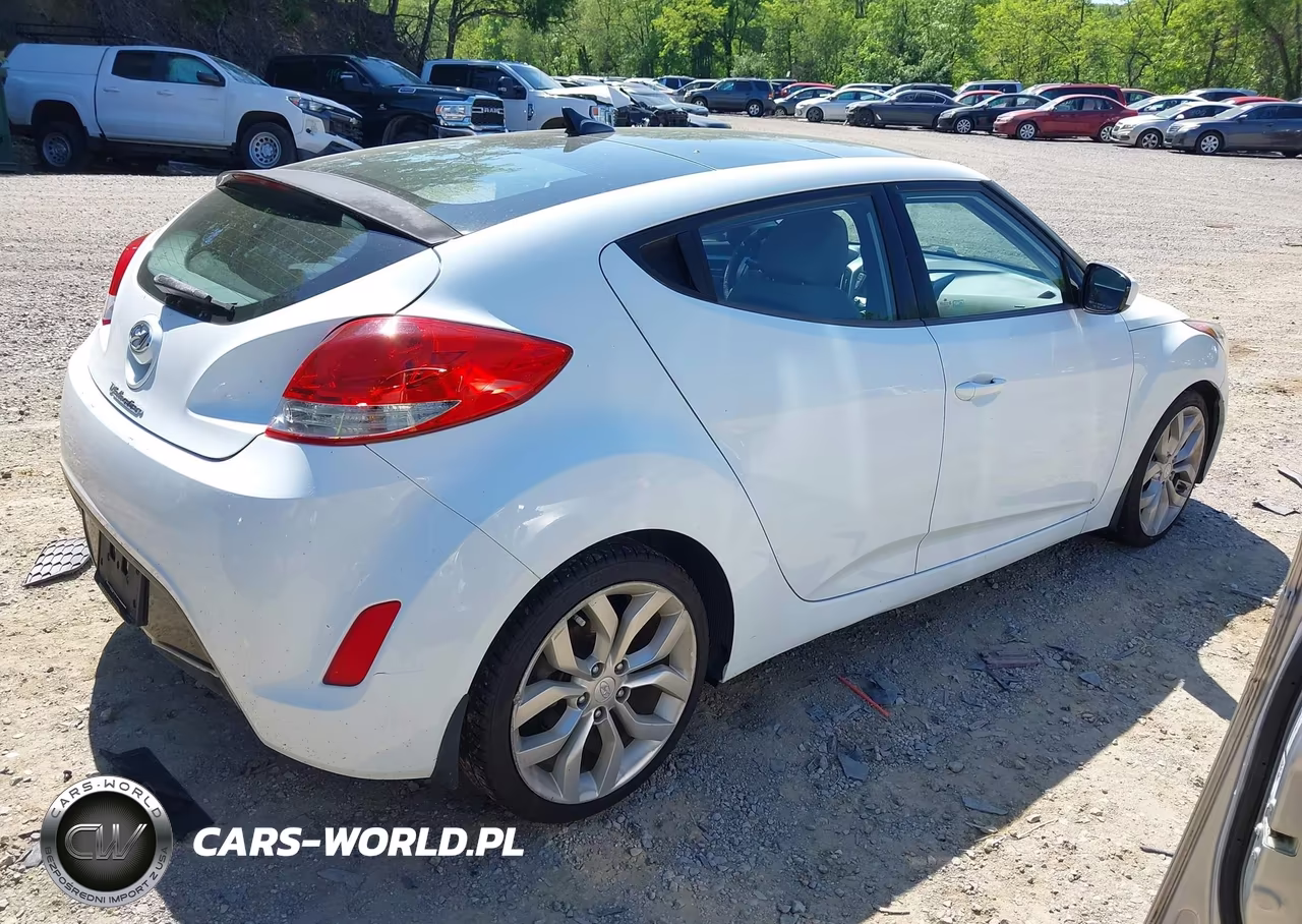 2012 Hyundai Veloster Base W-Gray VIN:KMHTC6AD4CU044438 - 4