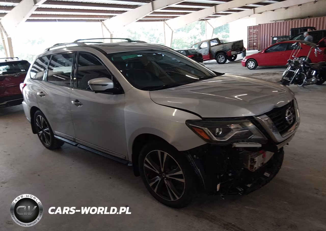 2017 Nissan Pathfinder Platinum – zdjęcie 1 z 17