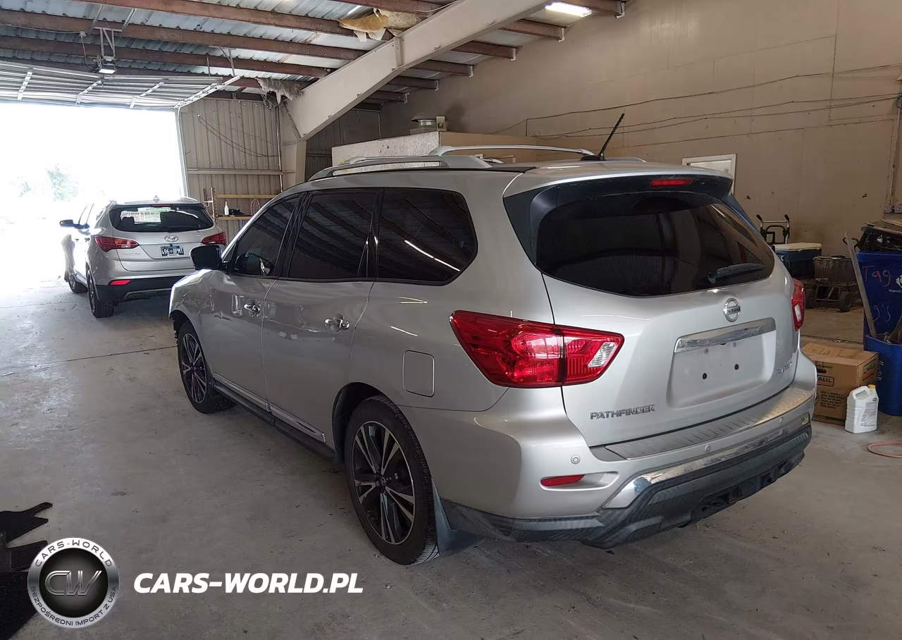 2017 Nissan Pathfinder Platinum VIN:5N1DR2MNXHC634270 - 3