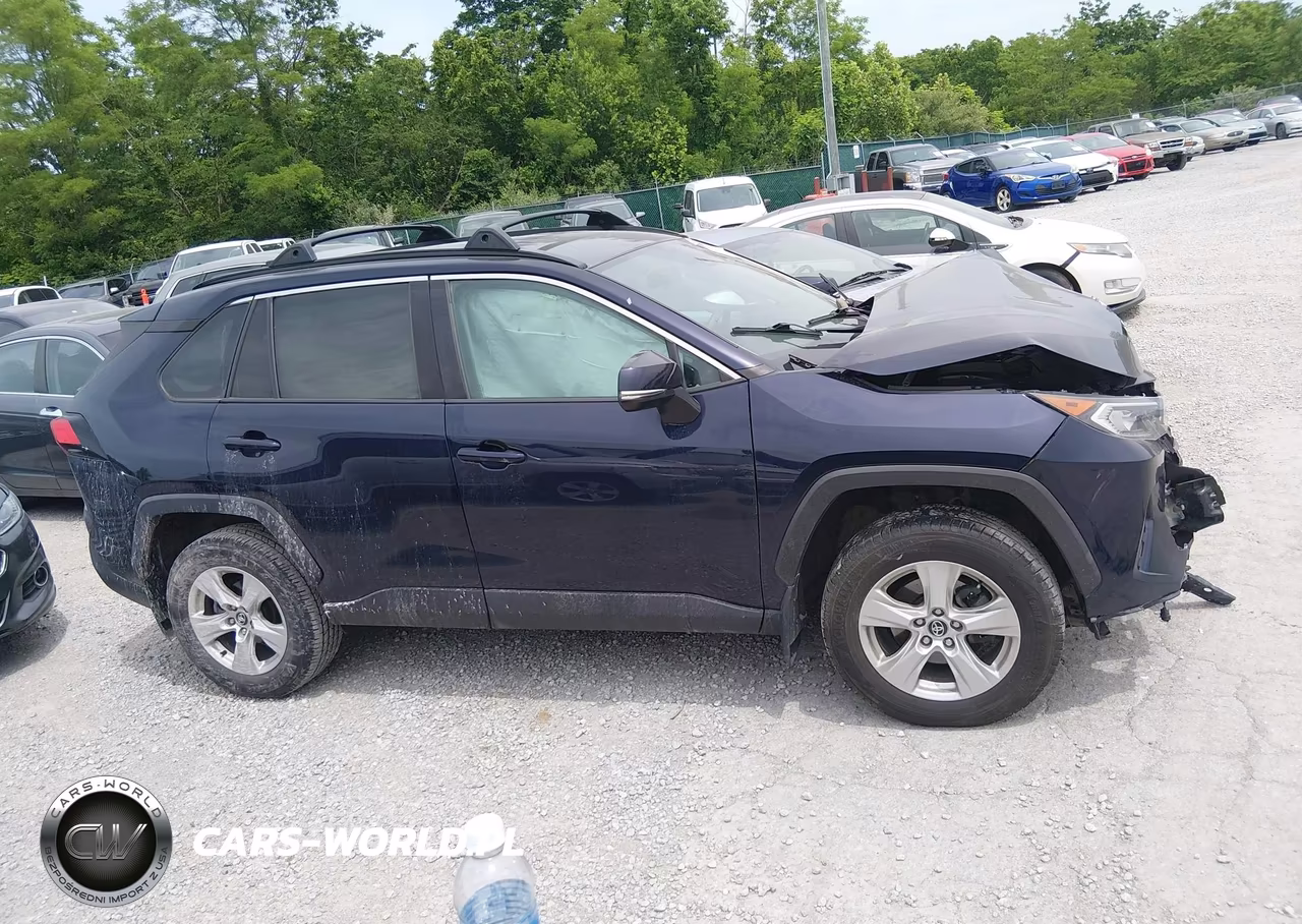 2020 Toyota Rav4 Xle VIN:2T3P1RFV3LC111176 - 13
