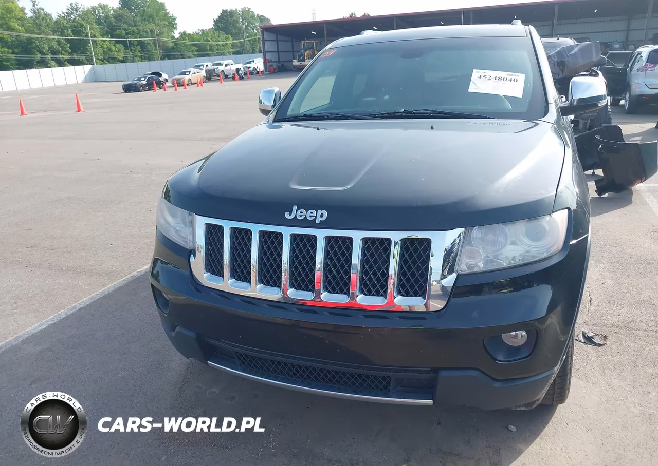 2013 Jeep Grand Cherokee Overland VIN:1C4RJECG0DC588447 - 13