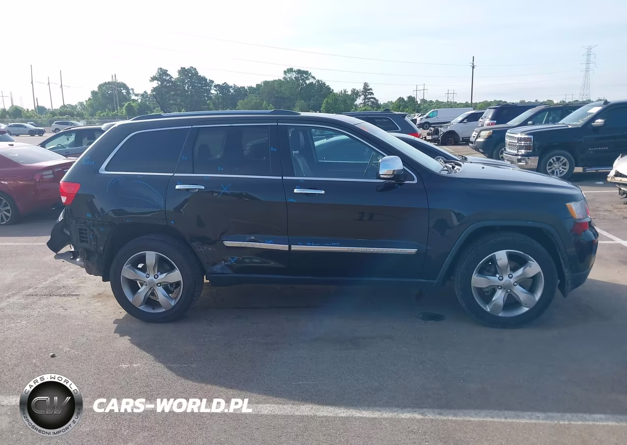 2013 Jeep Grand Cherokee Overland VIN:1C4RJECG0DC588447 - 14