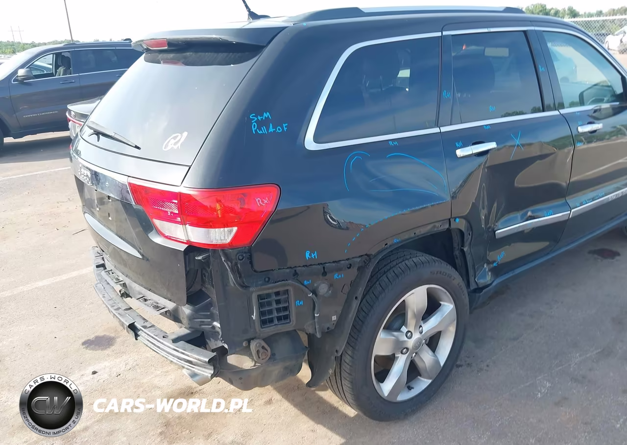2013 Jeep Grand Cherokee Overland VIN:1C4RJECG0DC588447 - 19