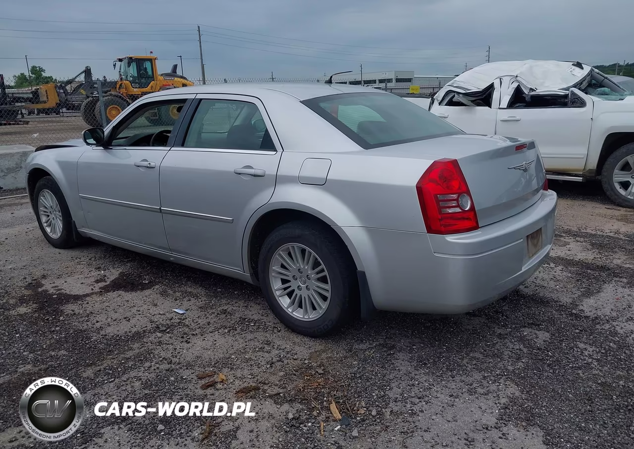2008 Chrysler 300 Lx VIN:2C3LA43R98H209342 - 3
