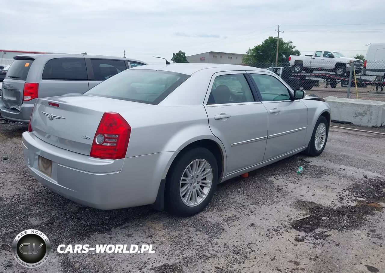 2008 Chrysler 300 Lx VIN:2C3LA43R98H209342 - 4