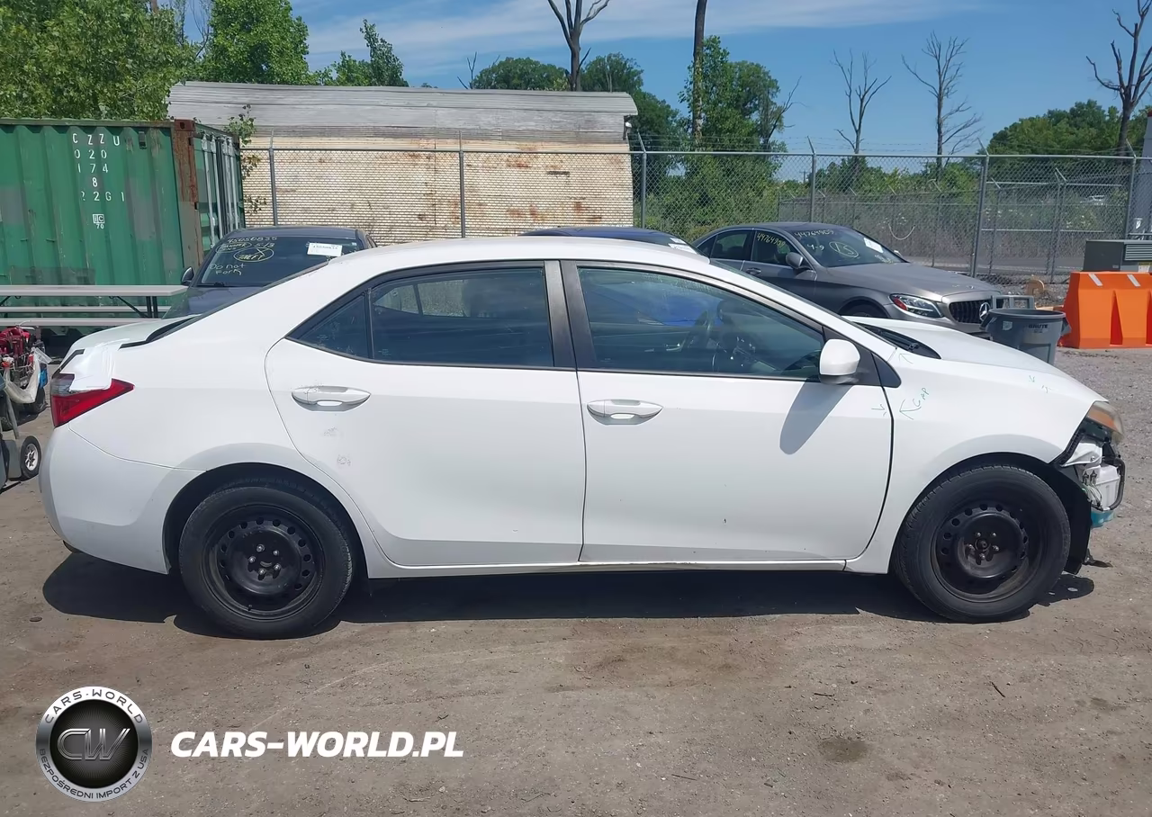 2015 Toyota Corolla Le VIN:2T1BURHE3FC238862 - 13