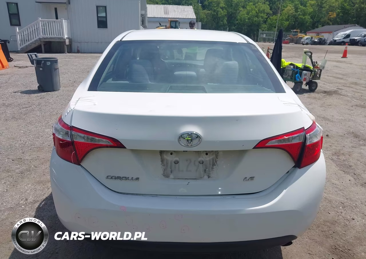 2015 Toyota Corolla Le VIN:2T1BURHE3FC238862 - 16