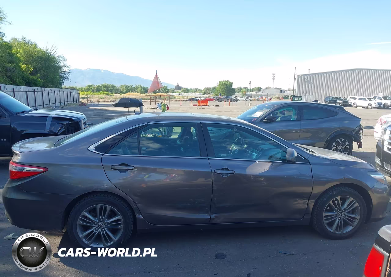 2016 Toyota Camry Se VIN:4T1BF1FK3GU153007 - 13
