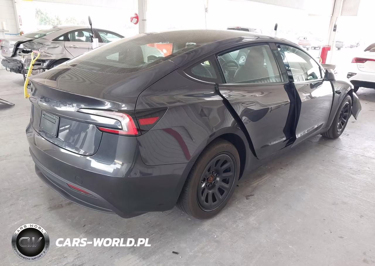 2026 Tesla Model 3 Premium Rear-Wheel Drive-Rear-Wheel Drive VIN:5YJ3E1EAXTF165551 - 4