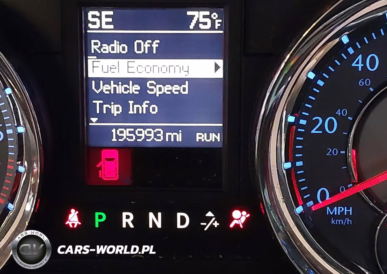 2014 Chrysler Town & Country Touring VIN:2C4RC1BG5ER445149 - 16
