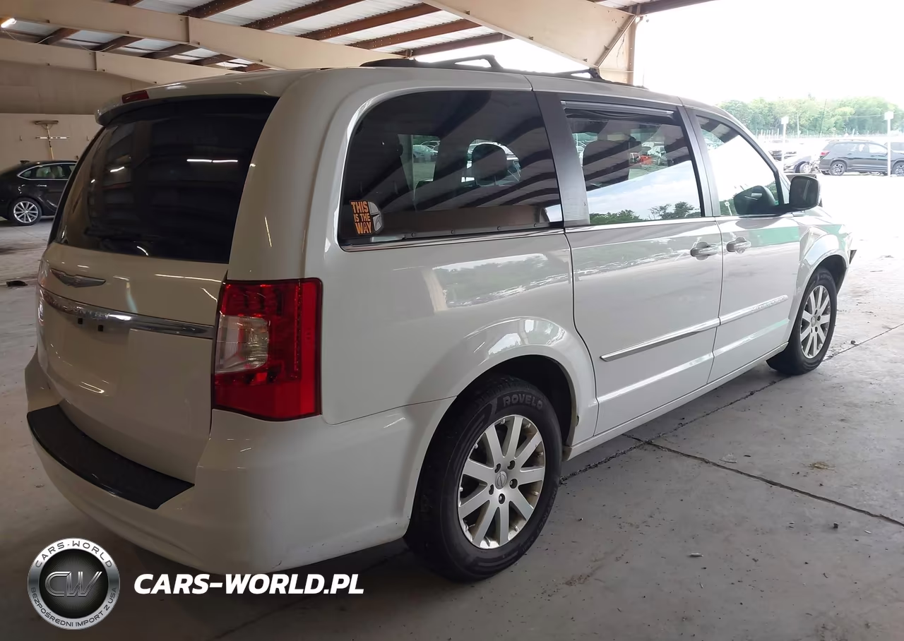 2014 Chrysler Town & Country Touring VIN:2C4RC1BG5ER445149 - 4