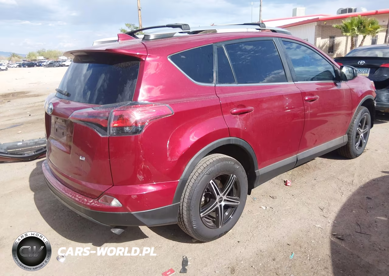 2018 Toyota Rav4 Le VIN:2T3ZFREV4JW482872 - 4