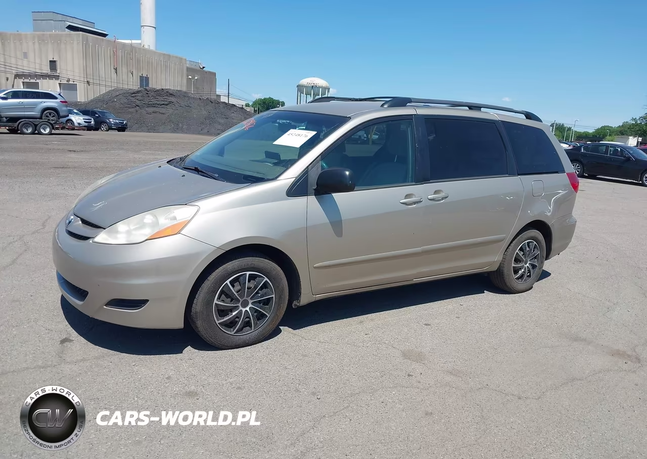 2010 Toyota Sienna Le VIN:5TDKK4CCXAS320828 - 2