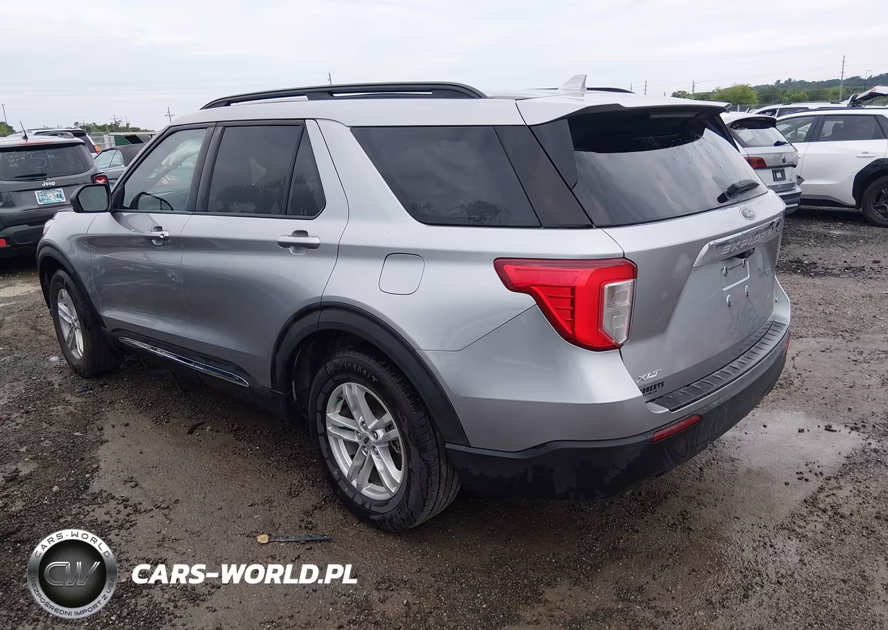 2020 Ford Explorer Xlt VIN:1FMSK7DHXLGB21170 - 3
