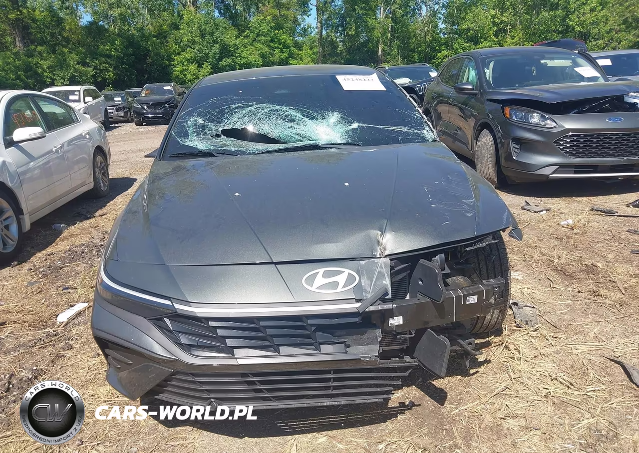 2025 Hyundai Elantra Sel Sport VIN:KMHLM4DG8SU079473 - 12