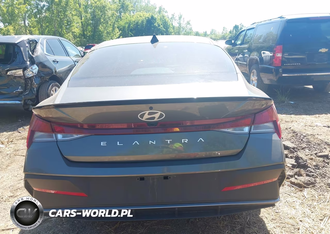 2025 Hyundai Elantra Sel Sport VIN:KMHLM4DG8SU079473 - 16