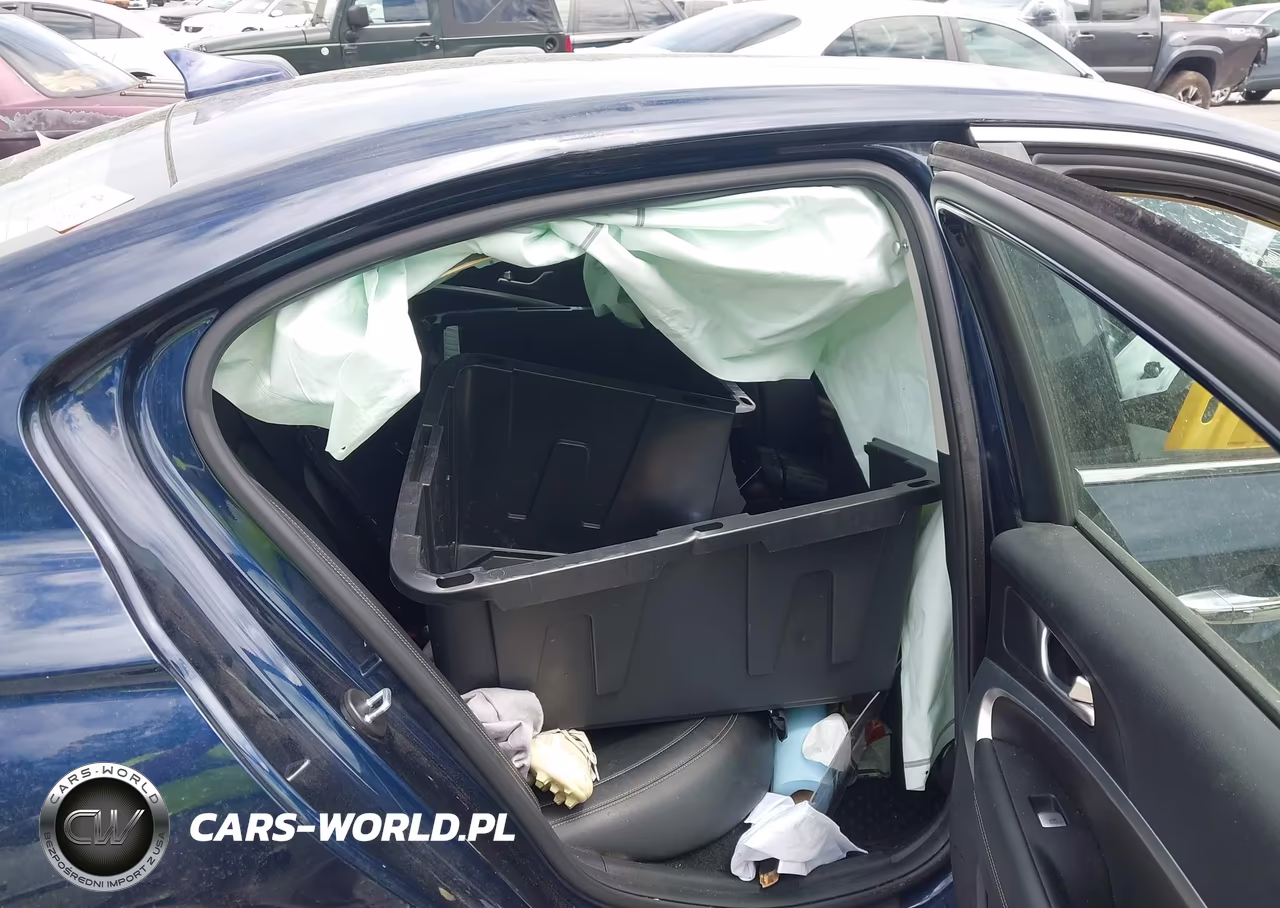 2021 Genesis G70 2.0T Awd VIN:KMTG64LA6MU075195 - 8
