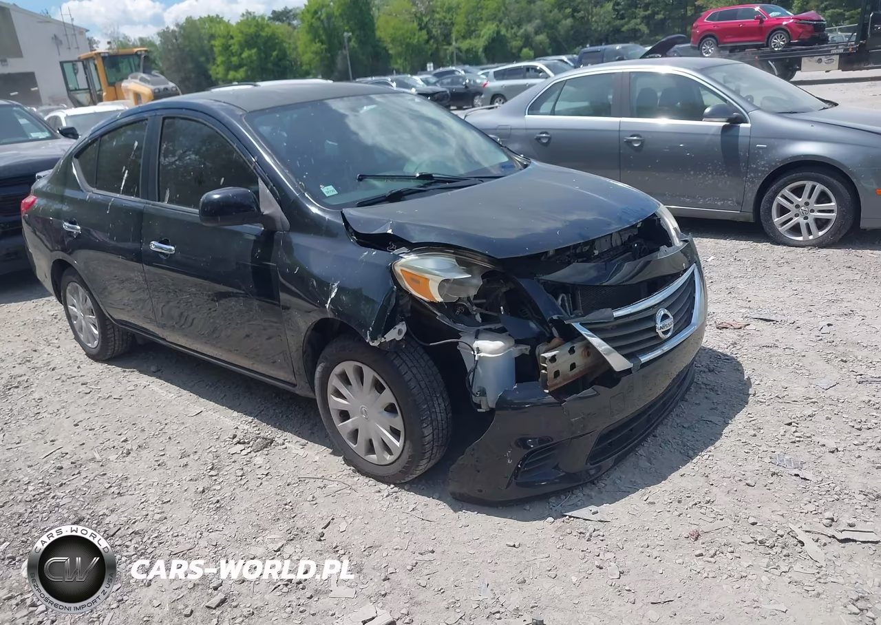 2013 Nissan Versa 1.6 Sv