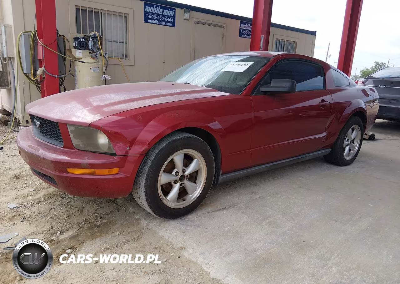 2008 Ford Mustang V6 Deluxe VIN:1ZVHT80N085196974 - 2