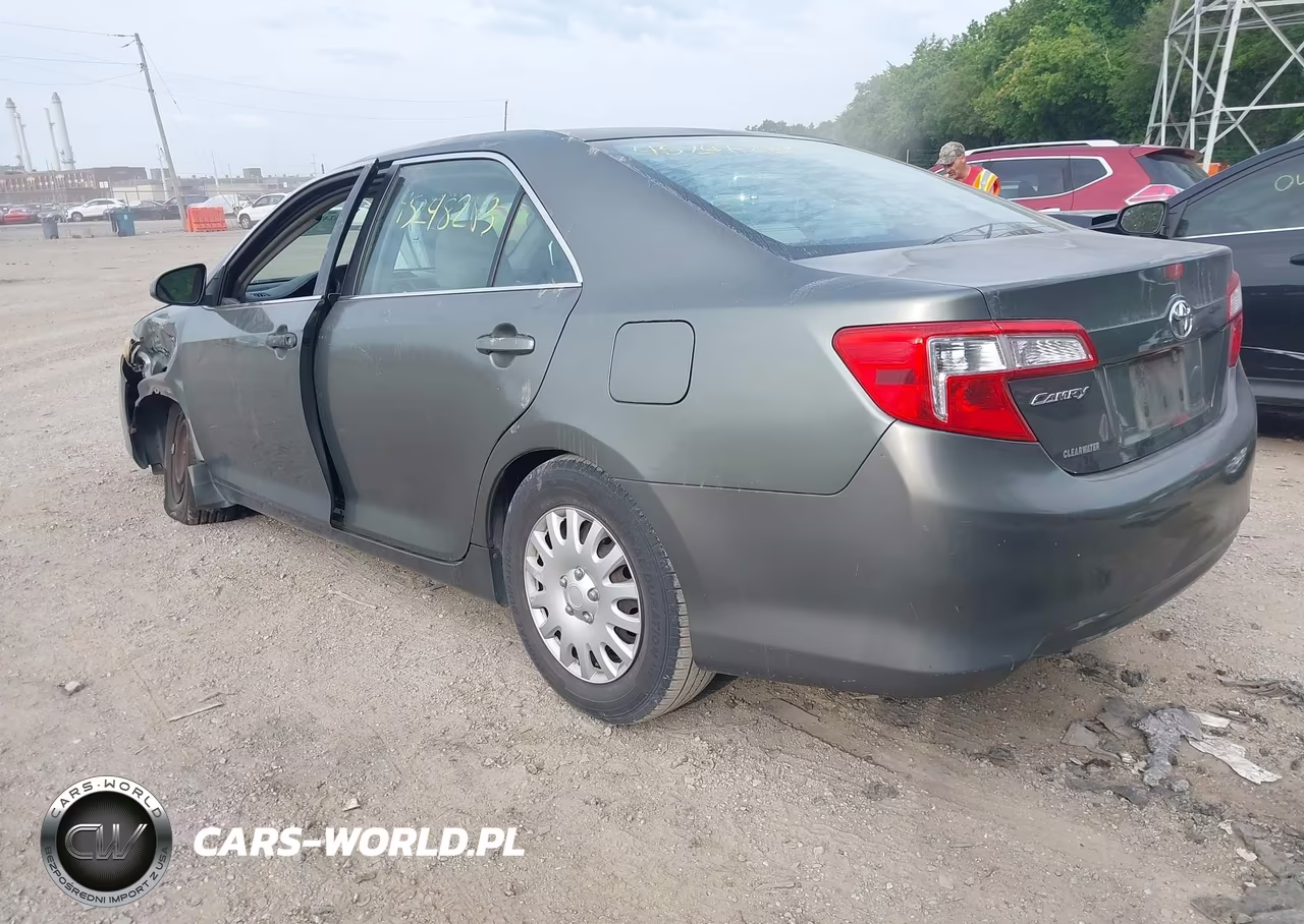 2012 Toyota Camry L VIN:4T1BF1FK8CU511986 - 3