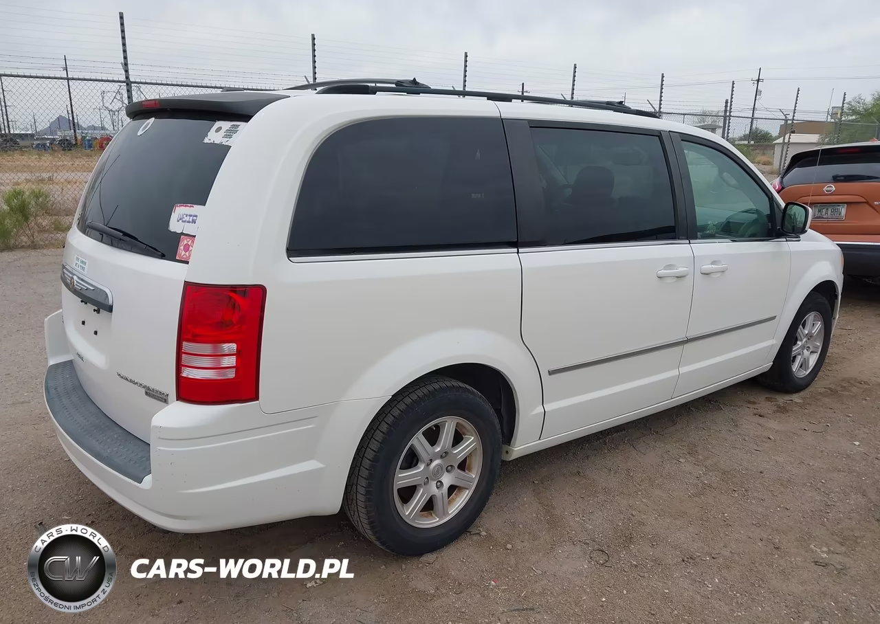 2009 Chrysler Town & Country Touring VIN:2A8HR54129R563104 - 4
