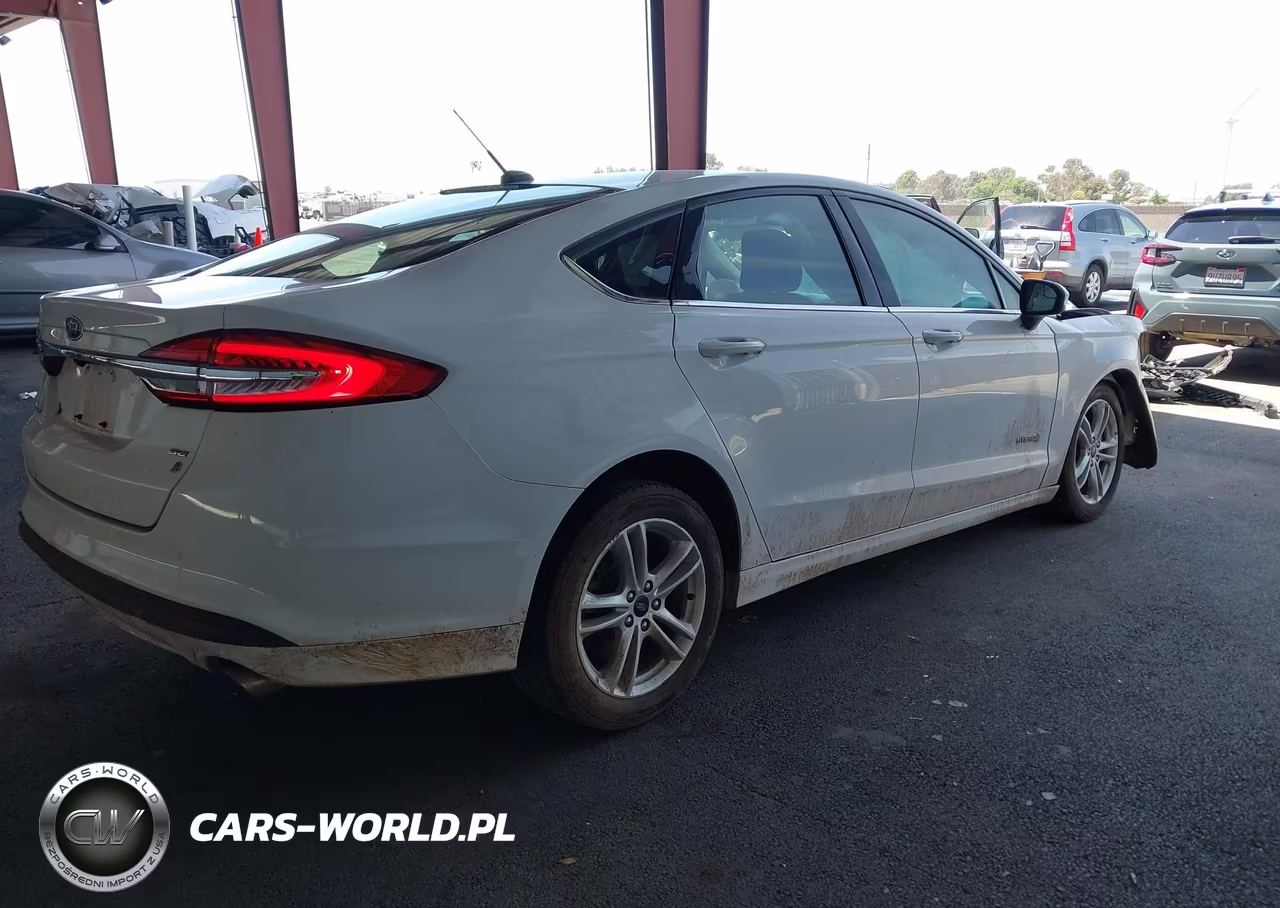 2018 Ford Fusion Hybrid Se VIN:3FA6P0LU2JR173725 - 4