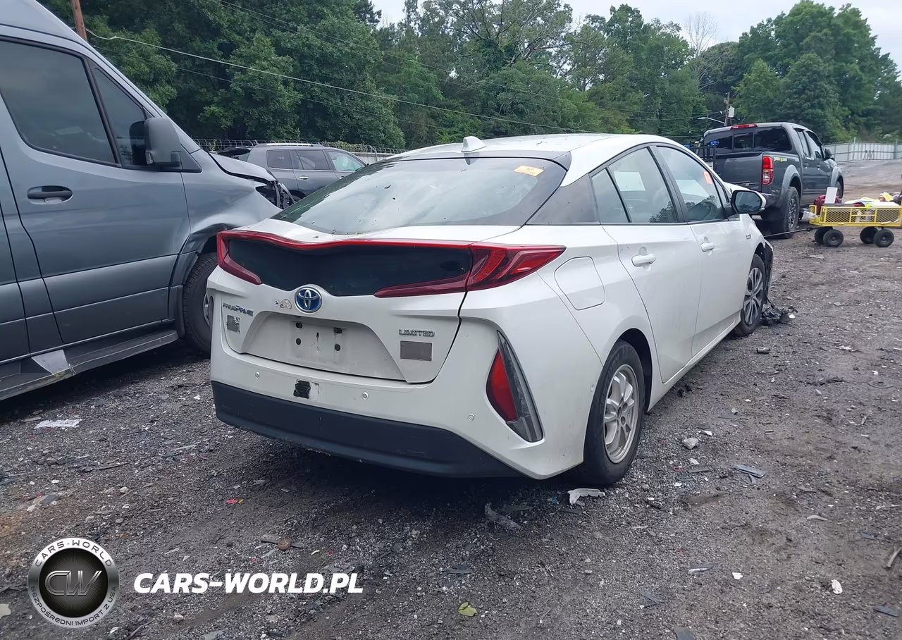 2021 Toyota Prius Prime Limited VIN:JTDKAMFP1M3165495 - 4