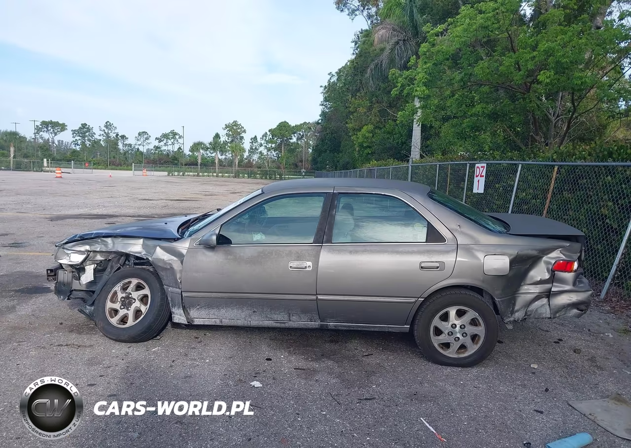 1997 Toyota Camry Le V6 VIN:4T1BF22K0VU001243 - 13