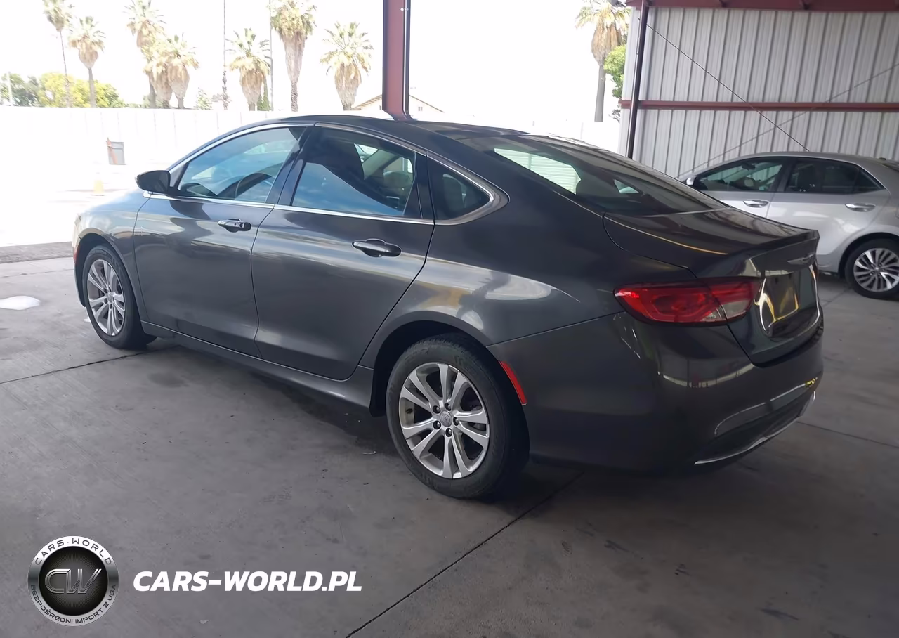 2015 Chrysler 200 Limited VIN:1C3CCCAB1FN562415 - 3