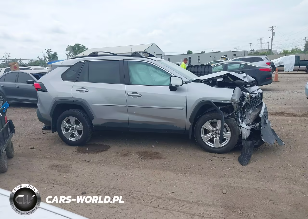 2021 Toyota Rav4 Xle VIN:2T3W1RFV9MW180837 - 12
