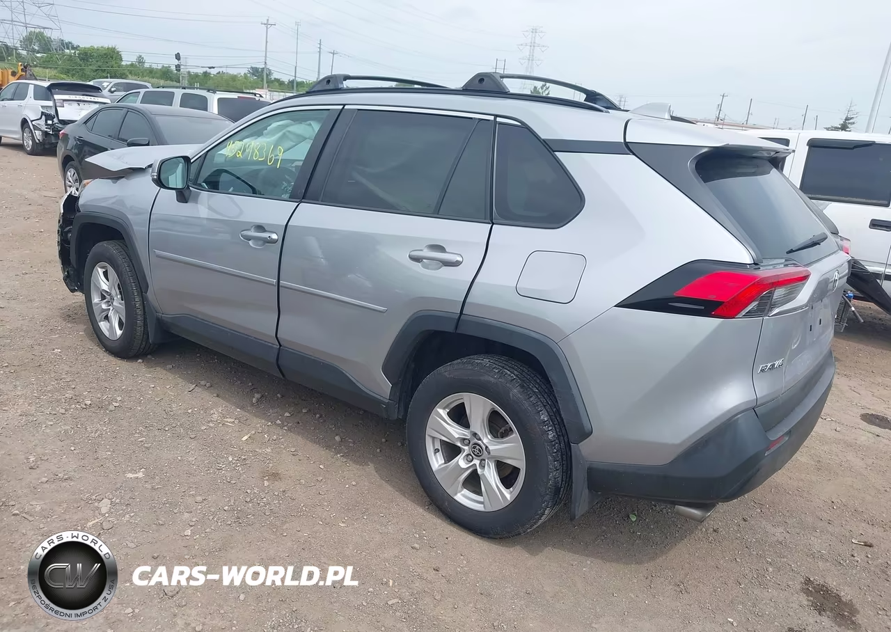 2021 Toyota Rav4 Xle VIN:2T3W1RFV9MW180837 - 3