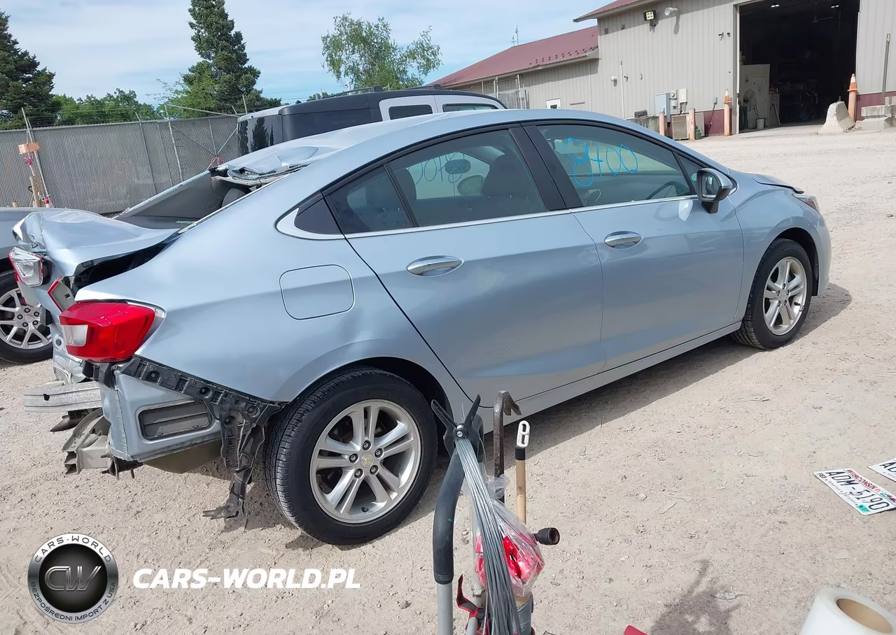 2017 Chevrolet Cruze Lt Auto VIN:1G1BE5SM7H7191046 - 4