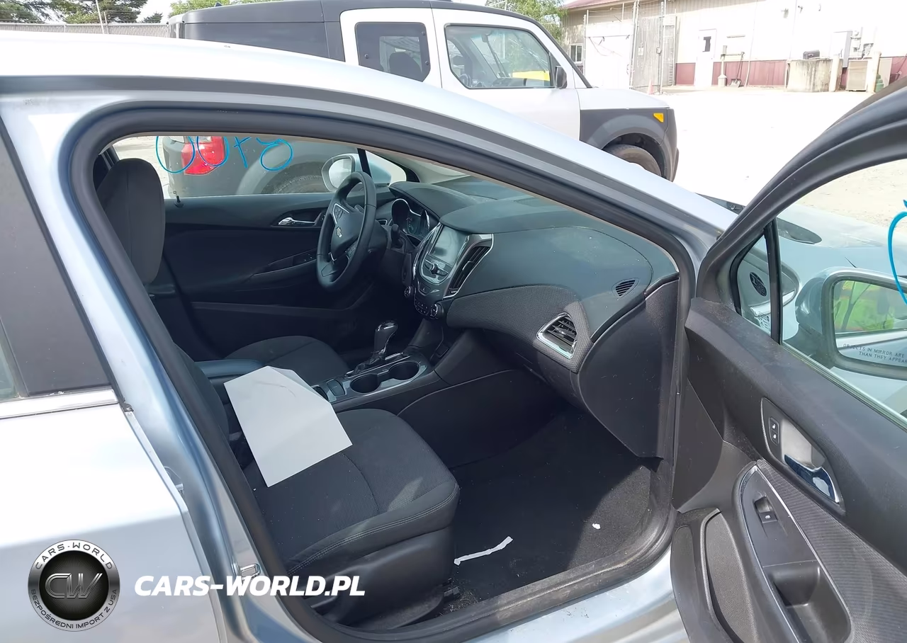 2017 Chevrolet Cruze Lt Auto VIN:1G1BE5SM7H7191046 - 5