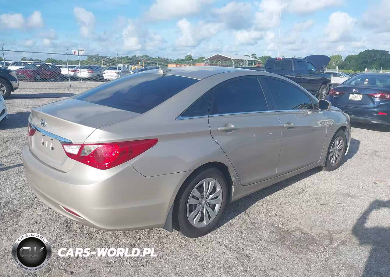 2011 Hyundai Sonata Gls VIN:5NPEB4AC9BH164739 - 4
