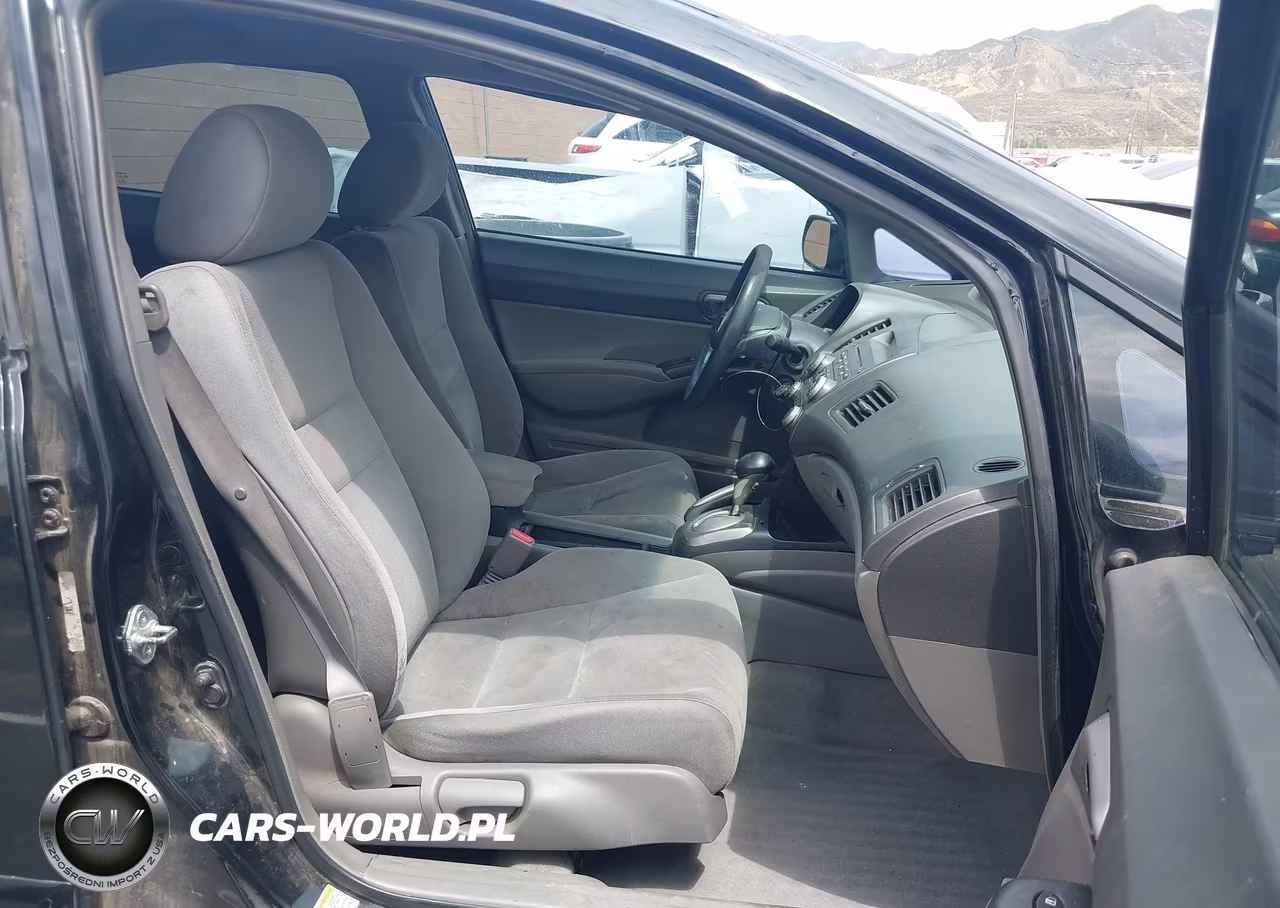 2008 Honda Civic Lx VIN:1HGFA16518L019040 - 5