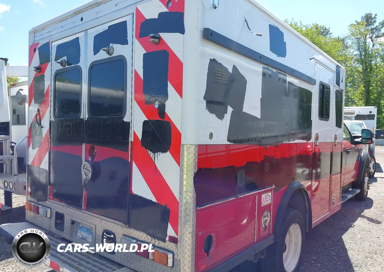 2017 Ford F-550 Chassis Xlt VIN:1FD0X5HT8HEE87322 - 4