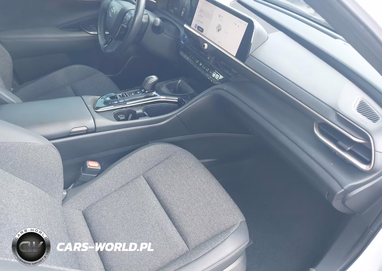 2024 Toyota Crown Xle VIN:JTDAAAAF0R3028175 - 5