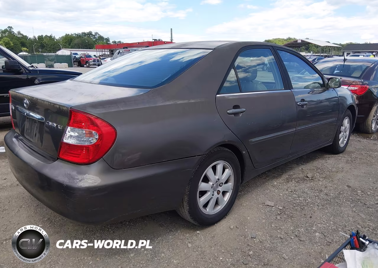 2004 Toyota Camry Xle VIN:4T1BE30K14U877765 - 4