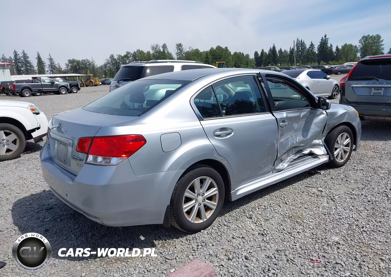 2012 Subaru Legacy 2.5I Premium VIN:4S3BMBC6XC3013723 - 4