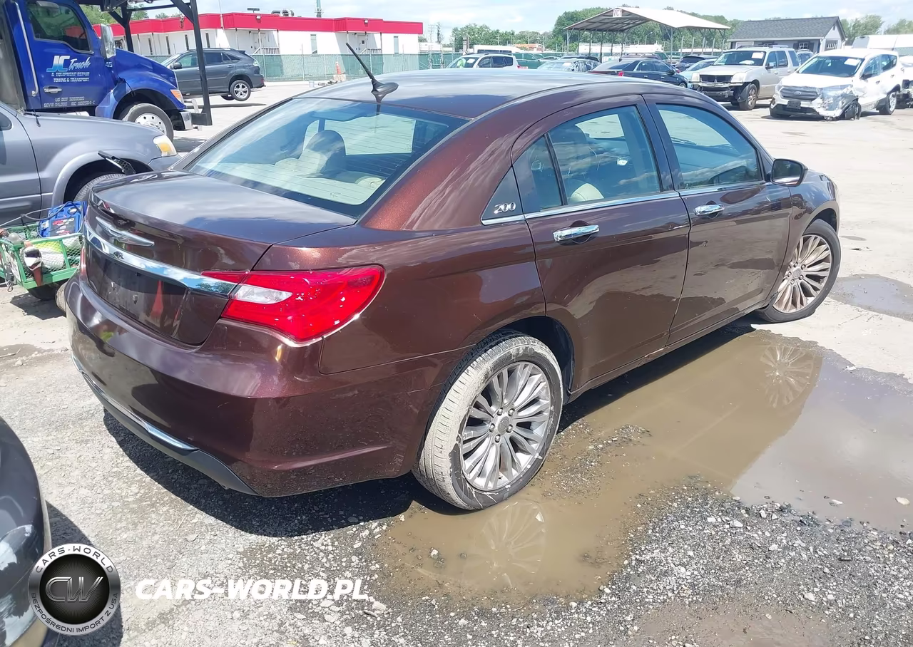 2013 Chrysler 200 Limited VIN:1C3CCBCG4DN547181 - 4