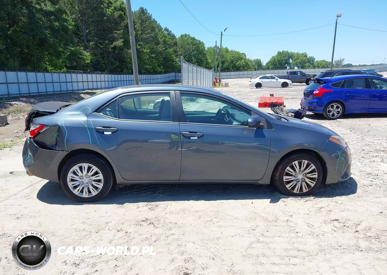 2015 Toyota Corolla Le VIN:2T1BURHE5FC417890 - 13