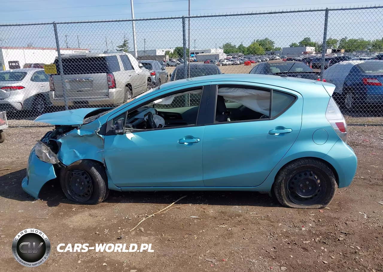 2012 Toyota Prius C Two VIN:JTDKDTB39C1009591 - 14